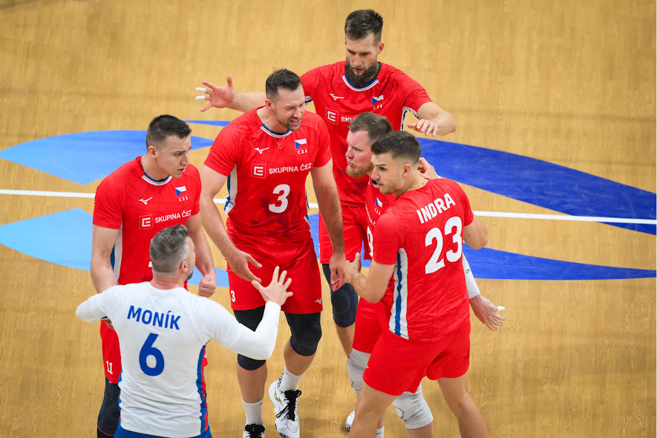 相较之下, 中国男排可, 来说很艰难 相较之下, 中国男排可, 来说很艰难