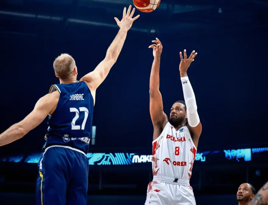 继续涨分, 努尔基奇, 篮板