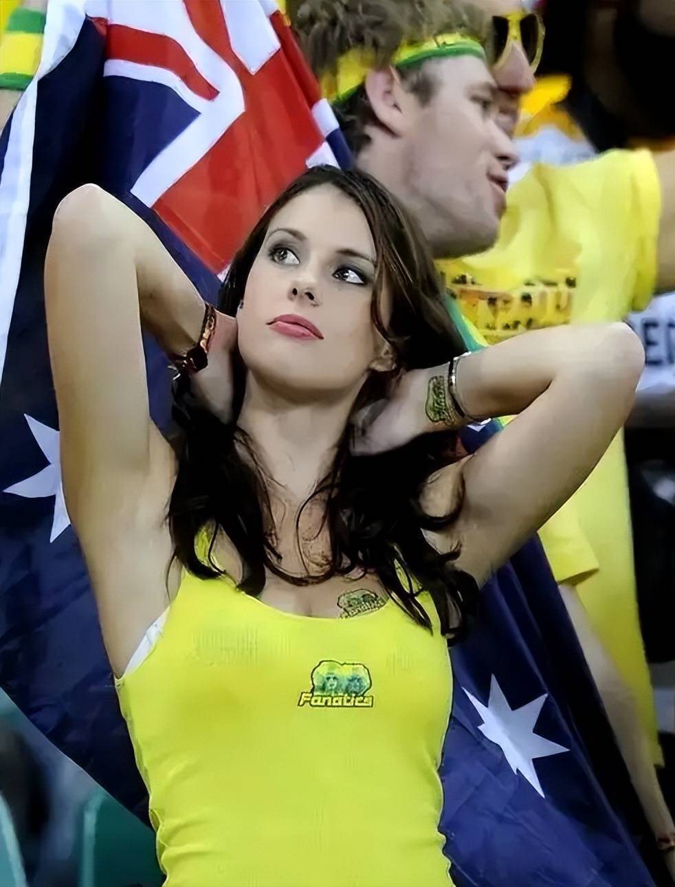 个小组中, 中国队分在 个小组中, 中国队分在