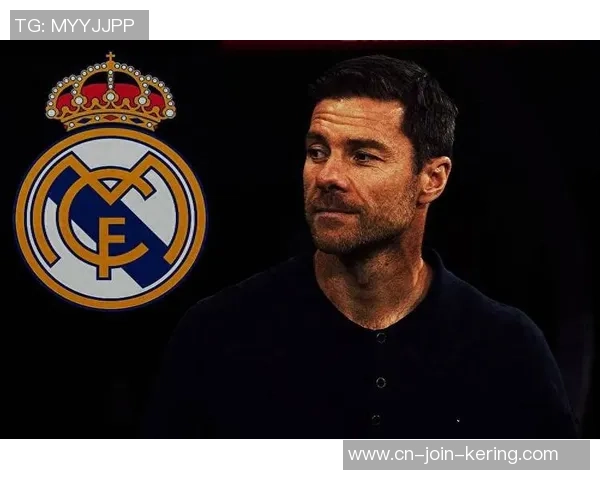 为什么阿隆索在皇马不怎么打三后卫的战术，他顾忌的工作是什么？